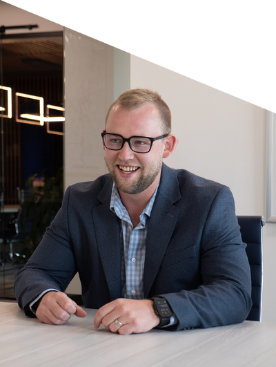 Frame 589 (1) Gunnar-1-1