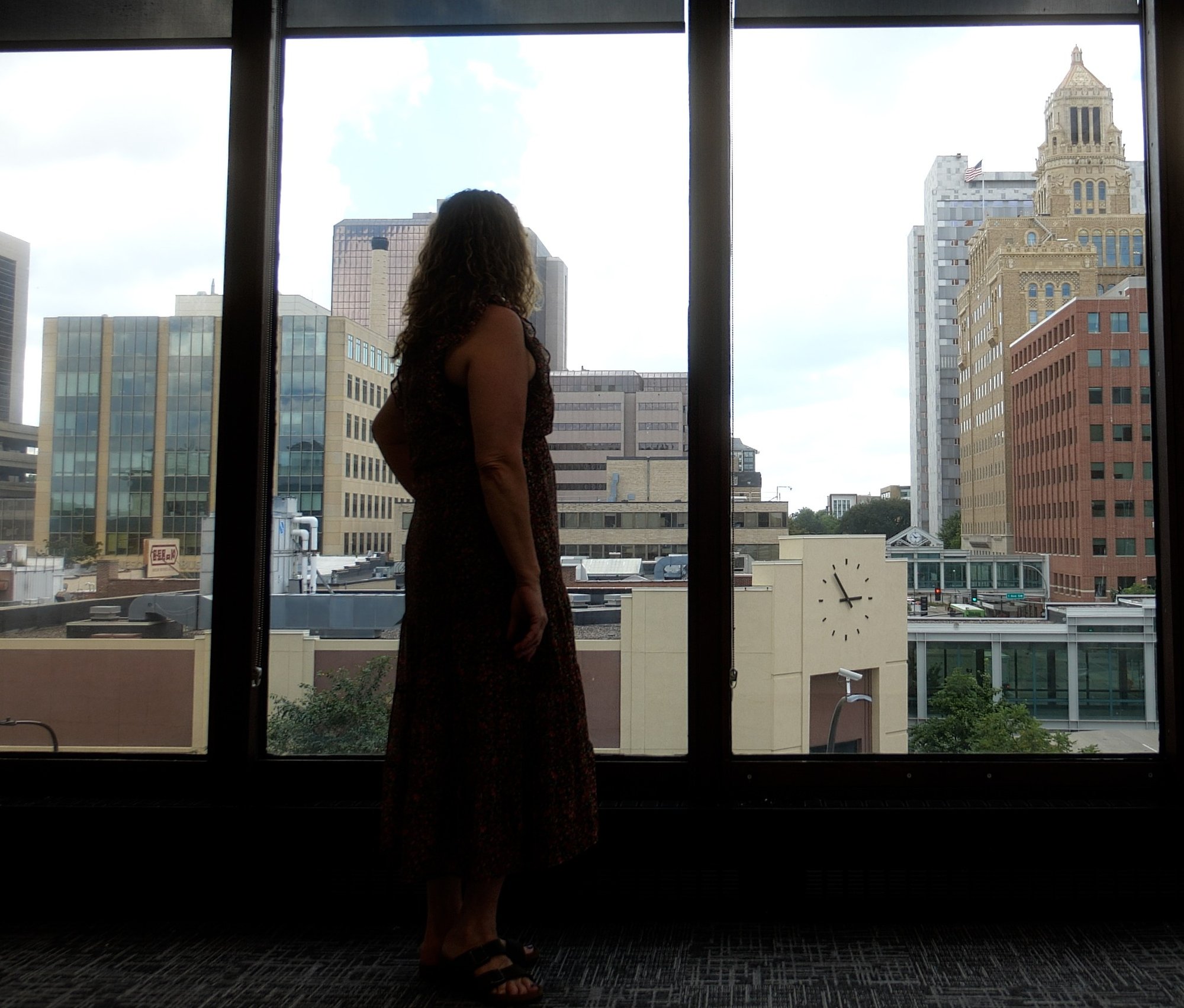 P1082157-MOV-15_54_31_18-Still002-1